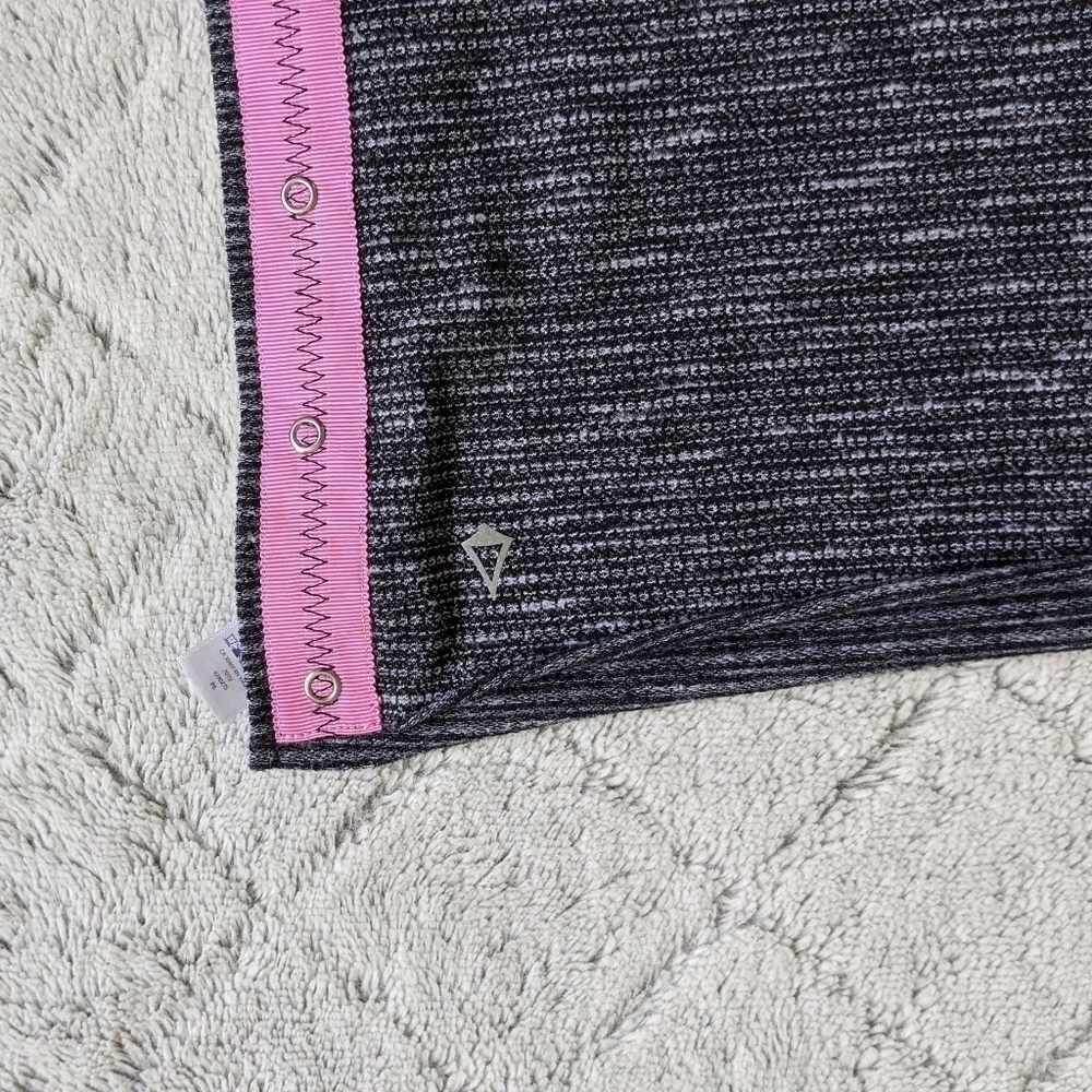 Ivivva by Lululemon Vinyasa Infinity Scarf Heathered Black Gray - Picture 2 of 2